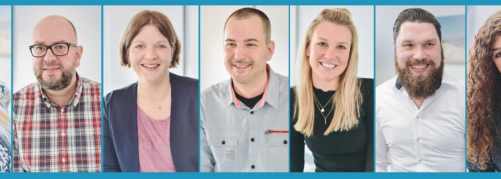 Verschiedene Personen, die beim Medizinischen Dienst Nord arbeiten, sind nebeneinander in Porträts abgebildet. Insgesamt sind es sieben Personen, die in verschiedenen Bereichen arbeiten.