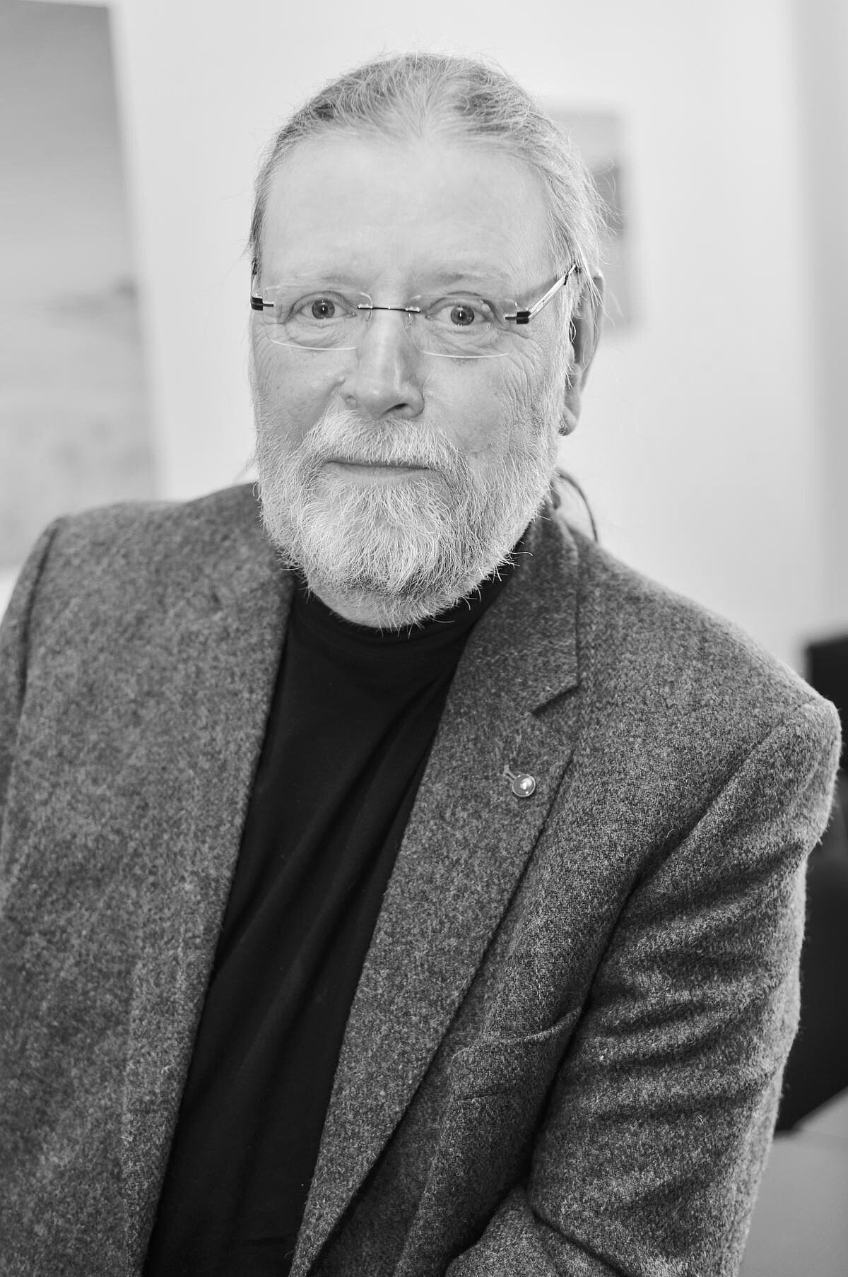 Porträt von Jürgen Reimer in schwarz weiß